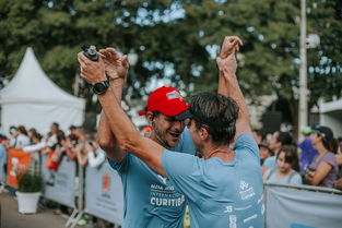 AYX GAMING-“全力奔跑！武汉马拉松激烈角逐中”