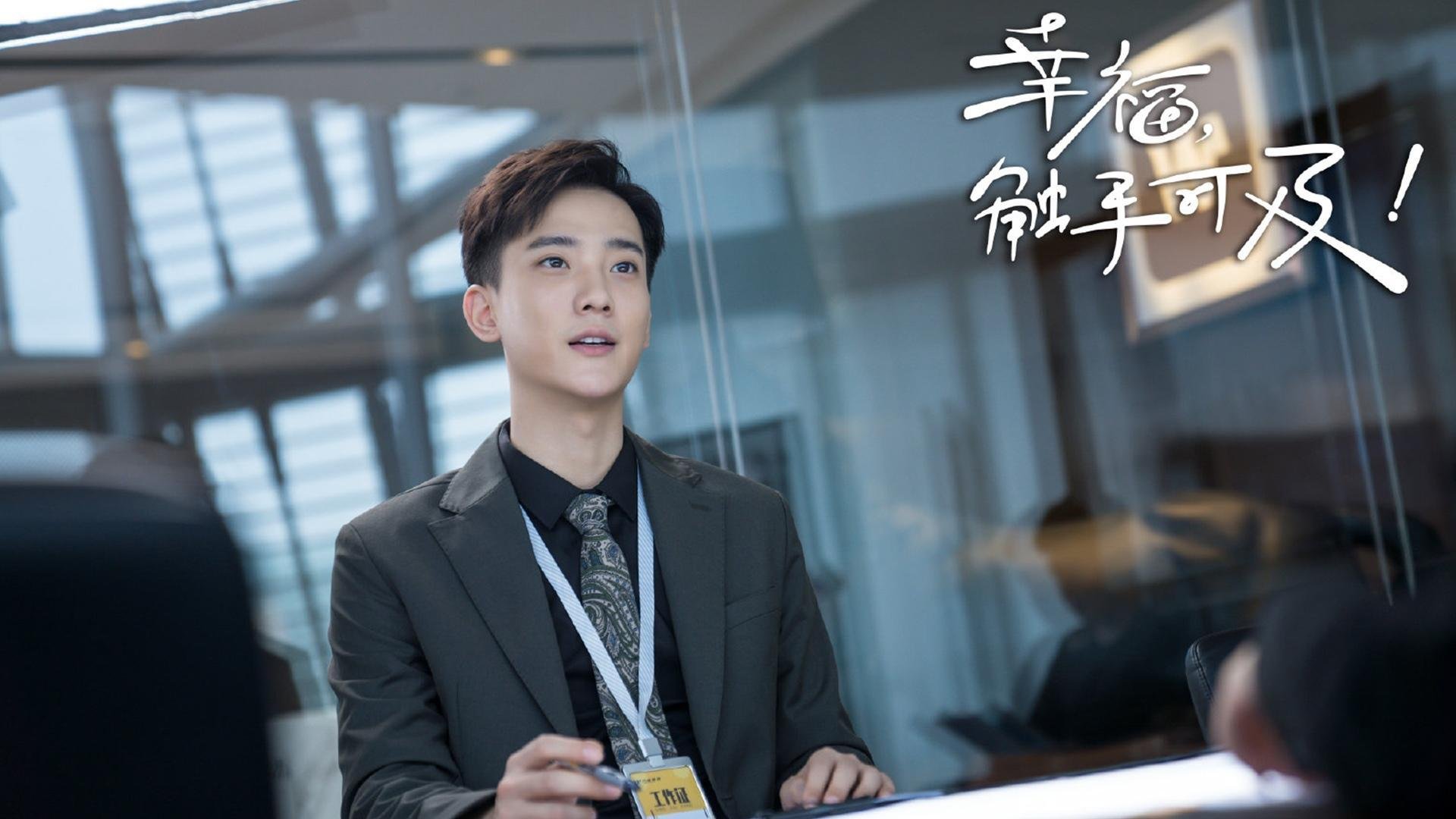 爱游戏官方-中国女队自由泳接力力拼美澳双雄，中国女子游泳队4x200自由泳夺冠视频