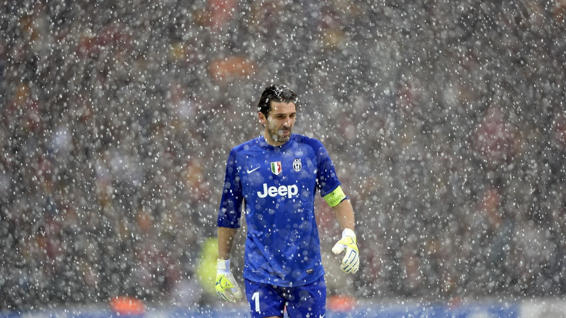 这一场比赛太传奇，这场比赛非常激动修改病句